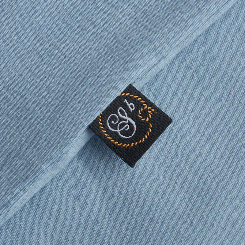 Light blue Signature T-shirt with gold plated badge